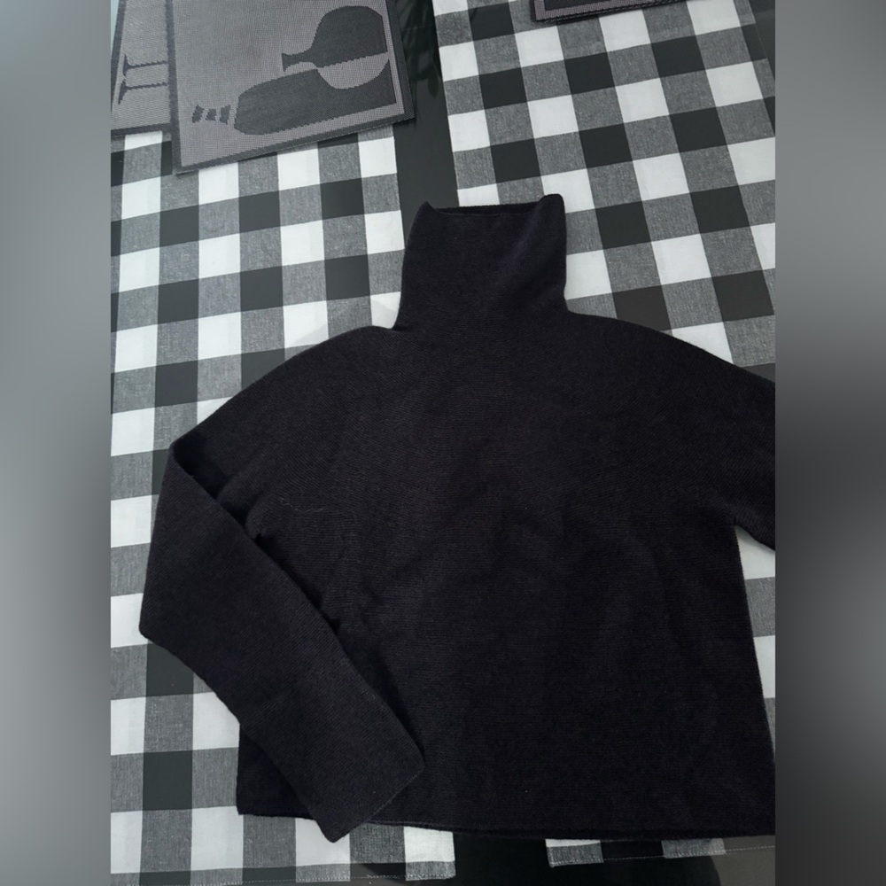 Christian Wijnants - Black/Gray Fine Knit Turtleneck Sweater - Picture 2 of 4